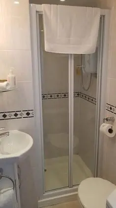 Tek Kişilik Oda, Banyolu/Duşlu