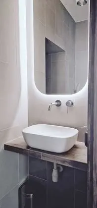 Üç Kişilik Oda (P1)