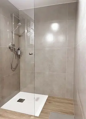 Üç Kişilik Oda (P7)