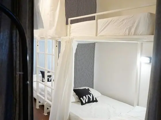 12-Bed Mixed Dormitory Room