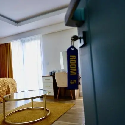 Standard Tek Büyük Yataklı Oda