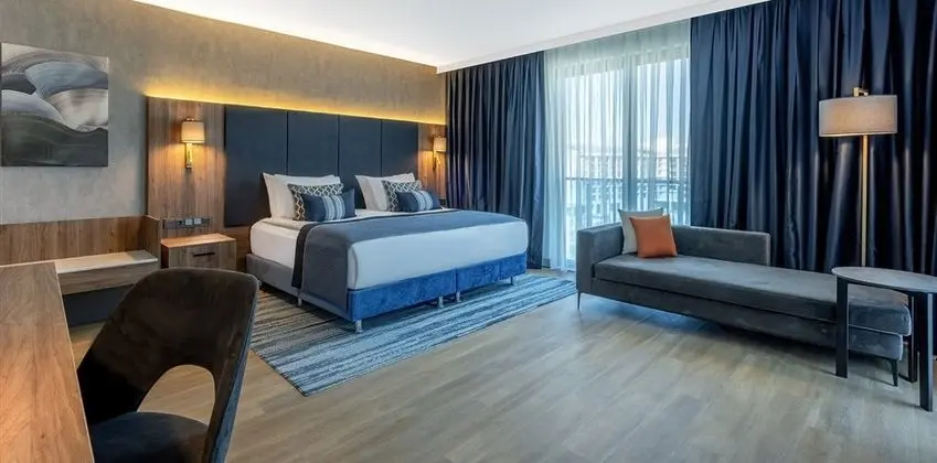 Executive Suite Oda