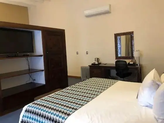 Süit, 1 En Büyük (King) Boy Yatak, Sigara İçilmez (Colonial)
