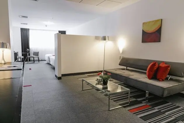 Süit, 1 En Büyük (King) Boy Yatak, Sigara İçilmez