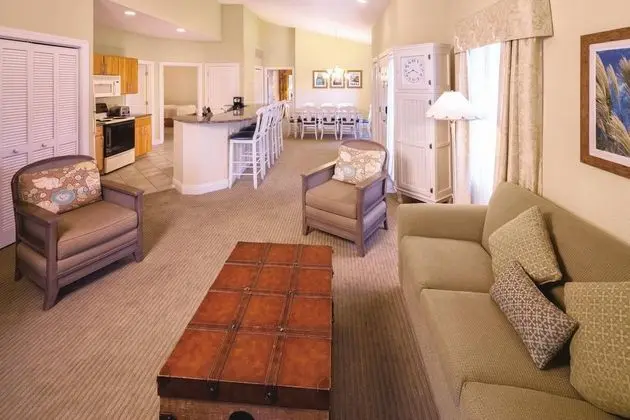 Suit Four Bedrooms