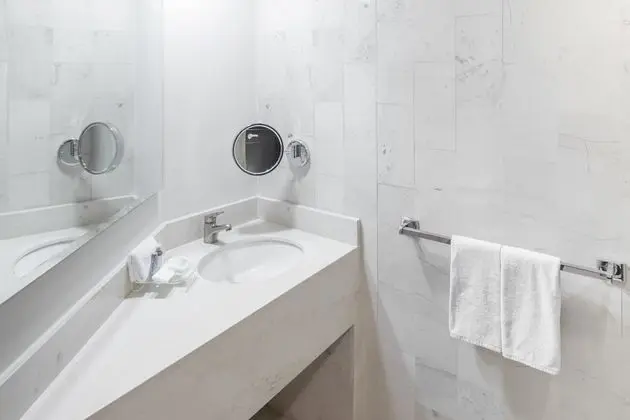 Deluxe Oda, 1 Çift Kişilik Yatak, Sigara İçilmez