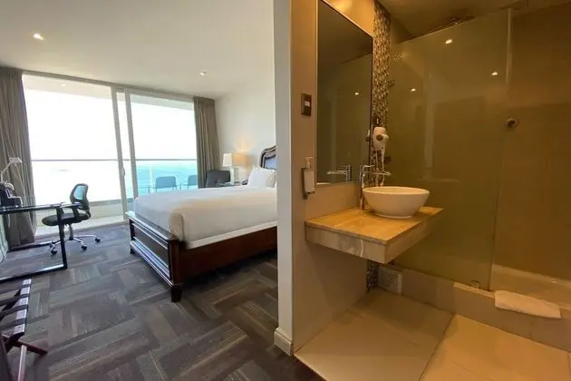 Deluxe Oda, 1 Çift Kişilik Yatak, Sigara İçilmez (Oceanfront View)