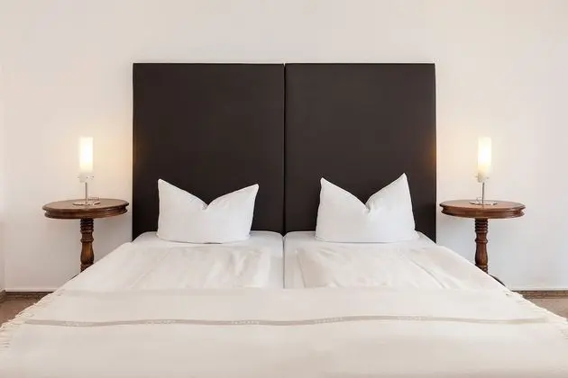 Comfort Tek Büyük Yataklı Oda