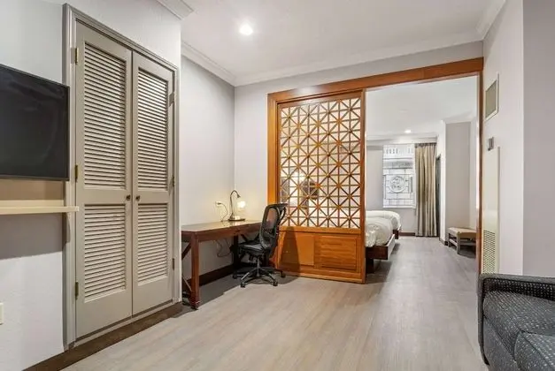 Süit, 2 Çift Kişilik Yatak, Sigara İçilmez