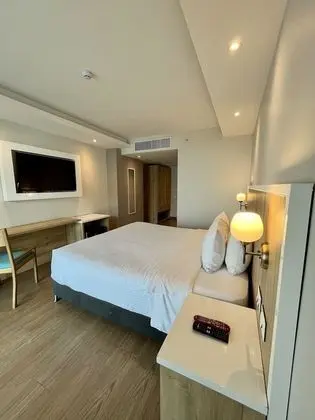 Superior Oda, 1 En Büyük (King) Boy Yatak, Sigara İçilmez, Balkon