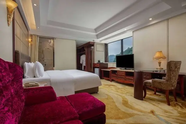 Oda, 1 En Büyük (King) Boy Yatak, Sigara İçilmez, Balkon