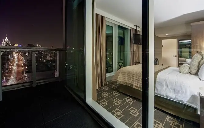 Executive Oda, 1 Büyük (Queen) Boy Yatak, Balkon (High Floor)