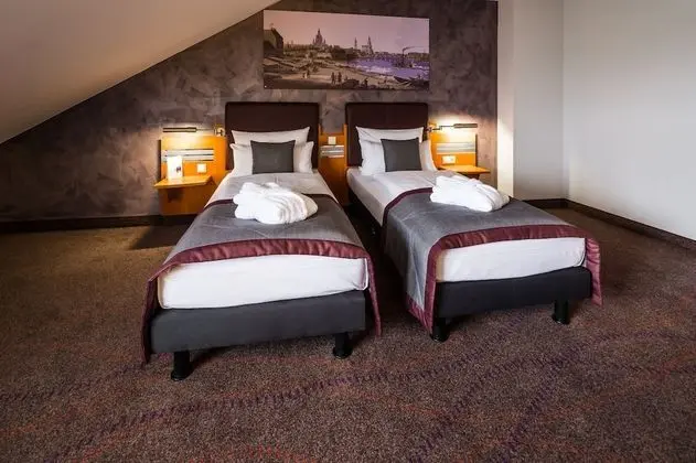 Superior Süit, Birden Çok Yatak, Sigara İçilmez