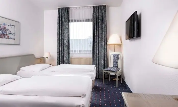 Standard Büyük Yataklı Tek Kişilik Oda