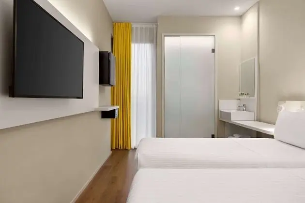 Standard Oda, 1 Büyük (Queen) Boy Yatak, Sigara İçilmez