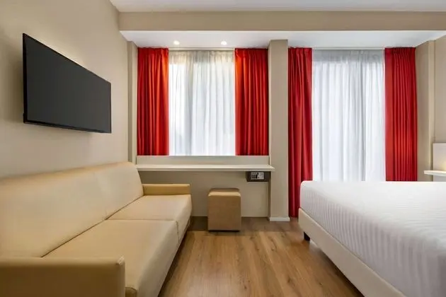 Standard Oda, 1 Büyük (Queen) Boy Yatak ve Çekyat, Sigara İçilmez