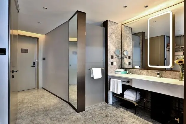 Deluxe Oda, 1 En Büyük (King) Boy Yatak, Sigara İçilmez