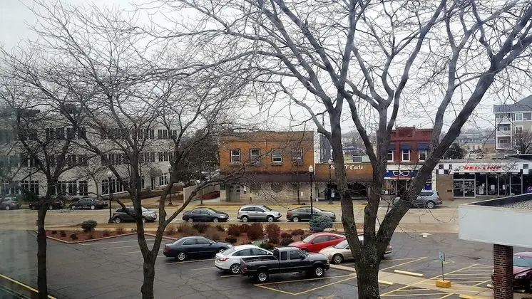 Oda, 2 Büyük (Queen) Boy Yatak, Sigara İçilmez, Şehir Manzaralı