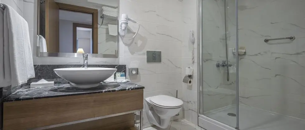 https://images.etstur.com/files/images/hotelImages/TR/51447/l/Wyndham-Garden-Lara-Oda-362723.jpg