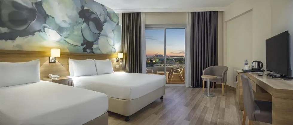 https://images.etstur.com/files/images/hotelImages/TR/51447/l/Wyndham-Garden-Lara-Oda-362731.jpg