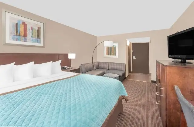 Oda, 1 En Büyük (King) Boy Yatak, Engellilere Uygun (Mbil,Grnd Lvl/3rd Flr,Tub w/Grab Bars)