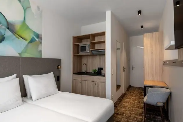 Standard Oda, 2 Tek Kişilik Yatak, Sigara İçilmez, Küçük Mutfak