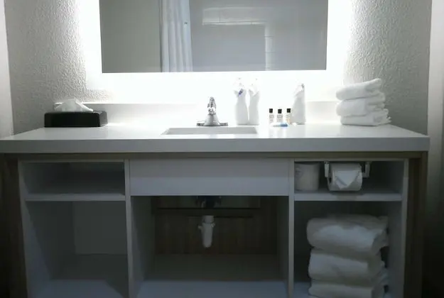 Business Oda, 1 En Büyük (King) Boy Yatak, Sigara İçilmez, Balkon