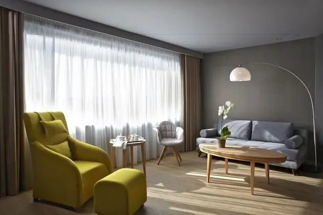 Junior Süit, Şehir Manzaralı