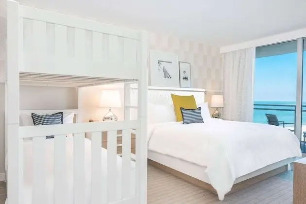 Deluxe Oda, 1 En Büyük (King) Boy Yatak, Manzaralı (King Bunk Bed, Intracostal View)
