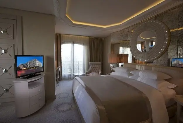 Deluxe Oda, 1 En Büyük (King) Boy Yatak, Şehir Manzaralı