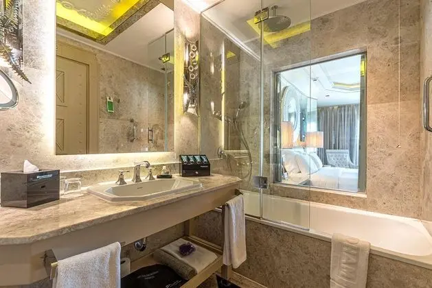 Deluxe Oda,Kısmi Deniz Manzaralı
