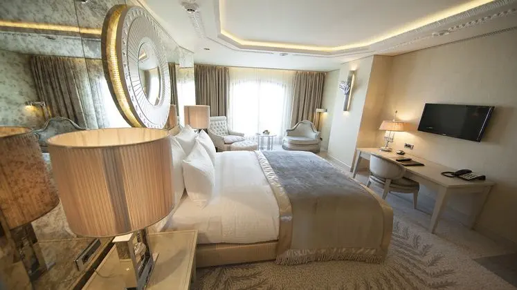 Deluxe Oda,Kısmi Deniz Manzaralı