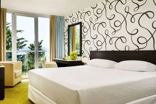 Oda, 1 En Büyük (King) Boy Yatak (Guest Room)