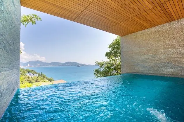 Pool Suite Ocean View
