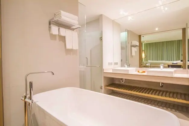Pool Suite Ocean View