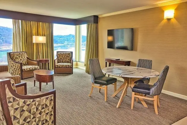 Süit, 2 Çift Kişilik Yatak, Sigara İçilmez (One-Bedroom Suite)