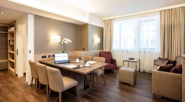 Business Süit, 1 En Büyük (King) Boy Yatak ve Çekyat (1-3 Persons)