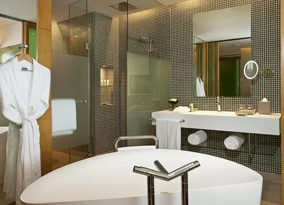 Deluxe Oda, 1 En Büyük (King) Boy Yatak, Sigara İçilmez