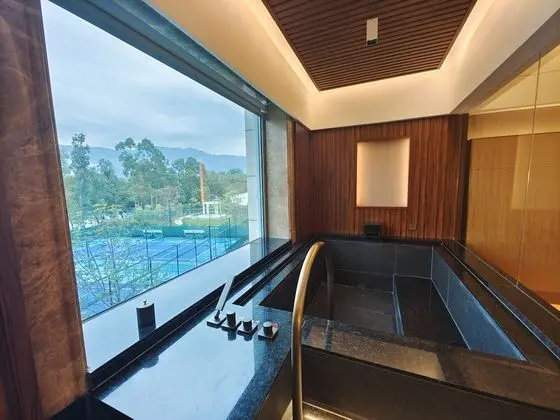 Deluxe Süit, 1 En Büyük (King) Boy Yatak (Hot Pool)