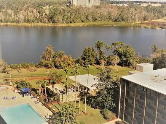Oda, 1 En Büyük (King) Boy Yatak ve Çekyat, Sigara İçilmez, Göl Manzaralı (Lake Buena Vista View)