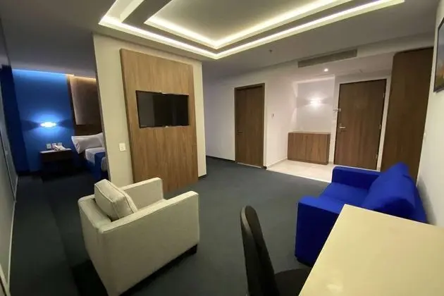 Süit, 1 En Büyük (King) Boy Yatak, Sigara İçilmez