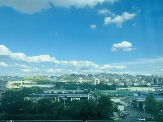 Deluxe Oda, 1 En Büyük (King) Boy Yatak, Şehir Manzaralı