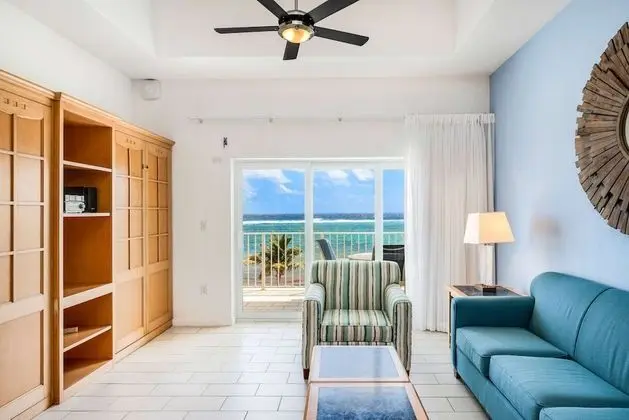 Beachfront 2 Bedroom Condo