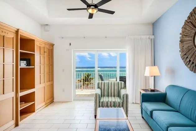 Beachfront 2 Bedroom Condo