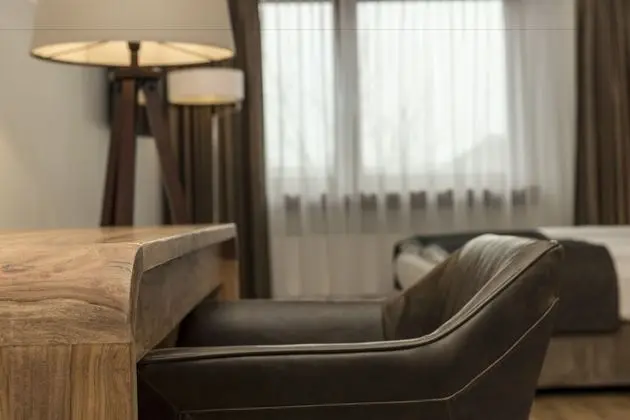 Business Tek Büyük Yataklı Oda