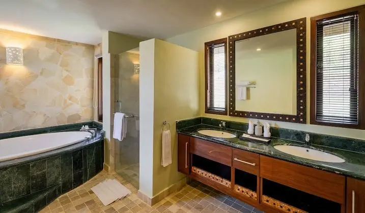 Deluxe Süit, Bahçe Manzaralı (80 sqm Room Size)