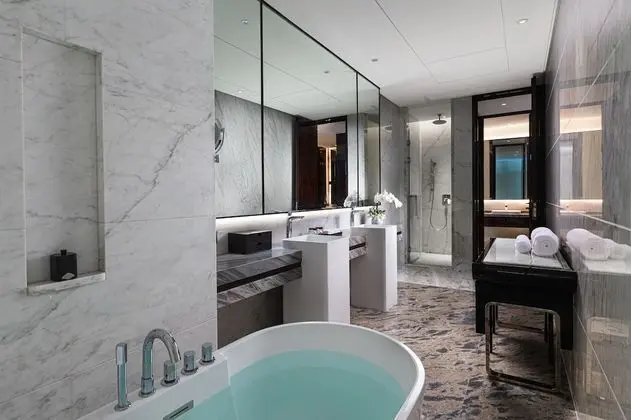 Deluxe Oda, 1 En Büyük (King) Boy Yatak, Sigara İçilebilir