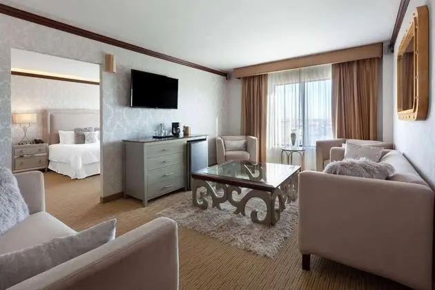 Junior Süit, 1 En Büyük (King) Boy Yatak, Sigara İçilmez