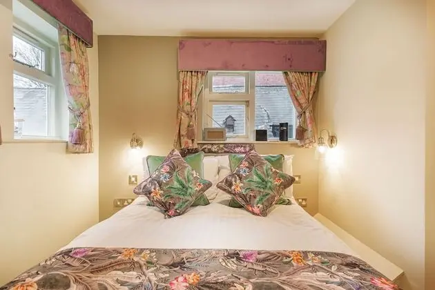 Classic Single Room