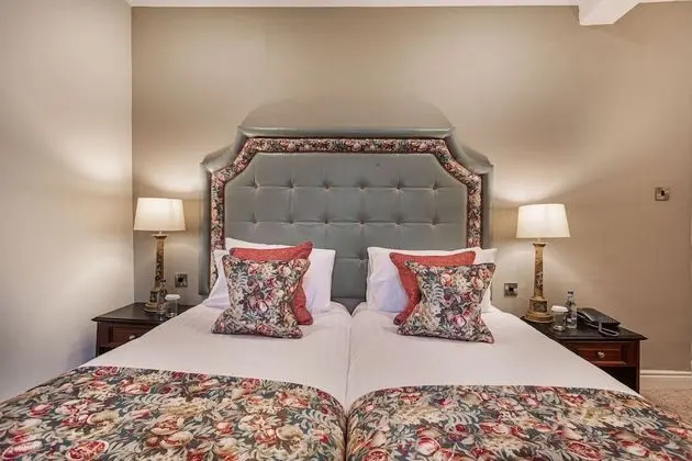 Classic Twin Room